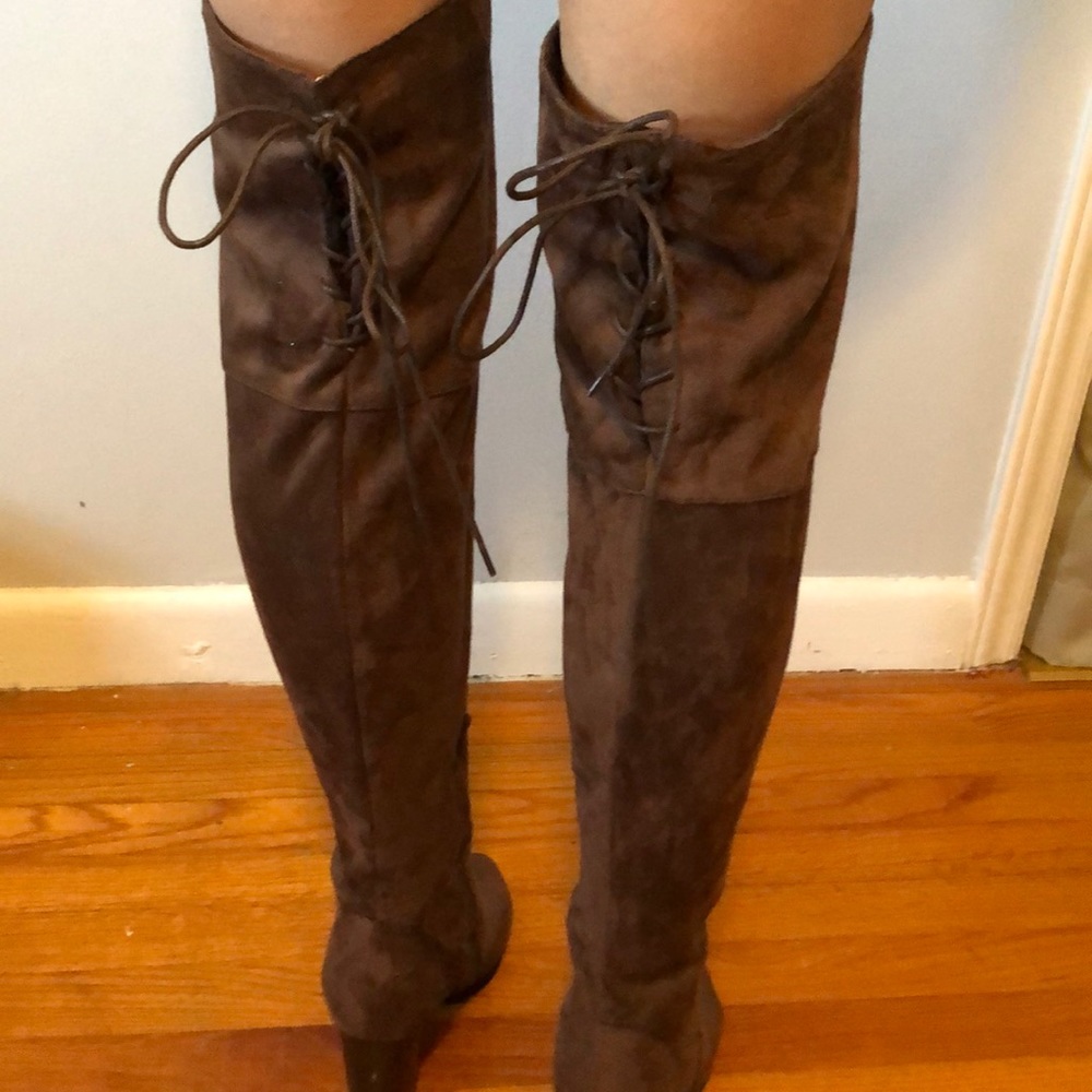 Over the knee boots - Picture 7 of 8